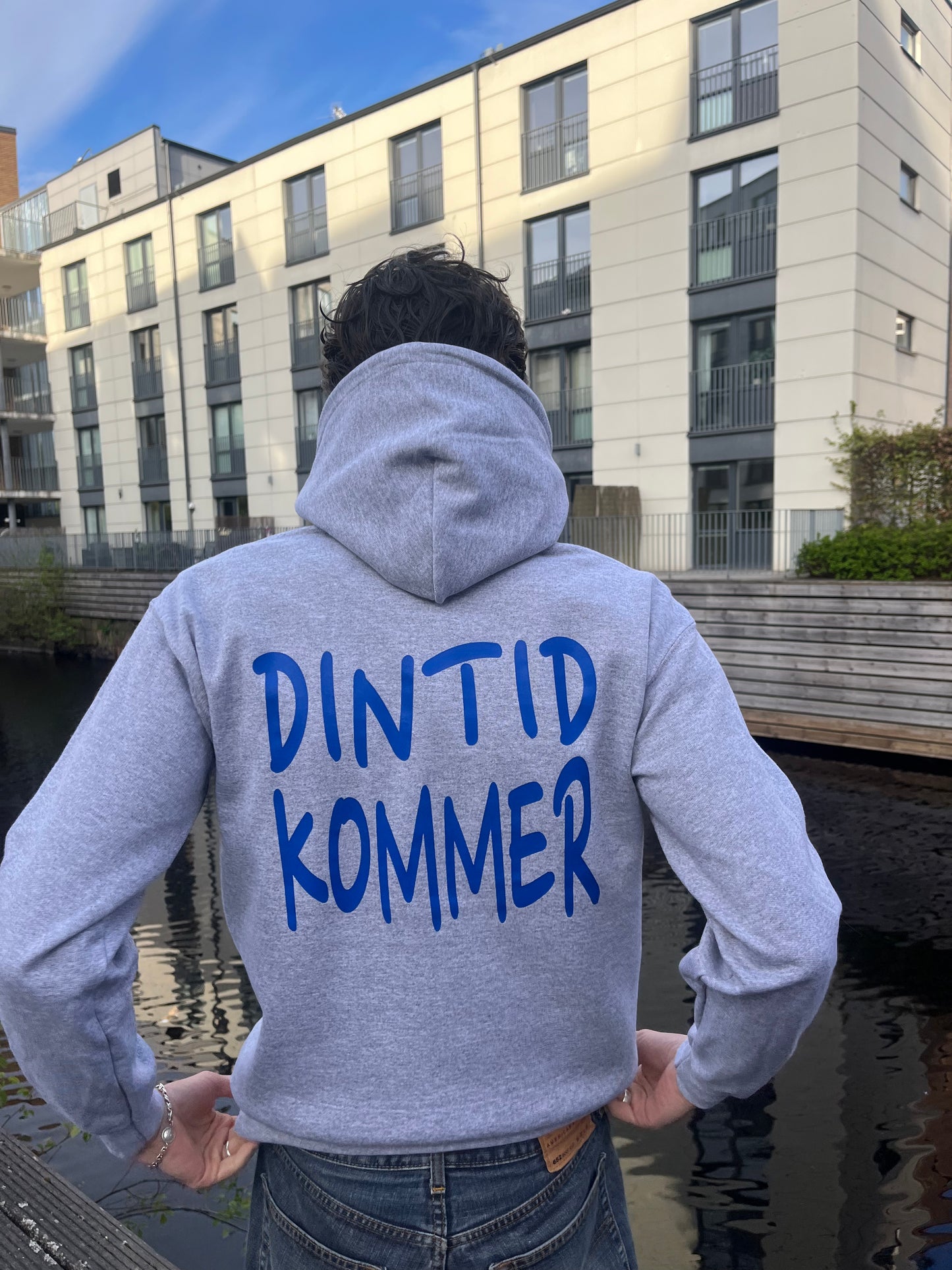 Din Tid Kommer Hoodie
